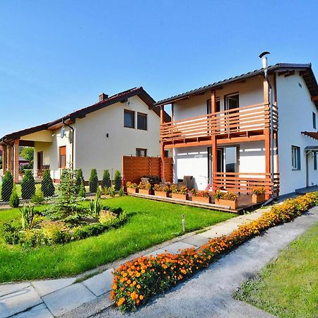 Holiday House With Garden, Lake View, Dabrowica Dabrowica (Szczecinek) Exterior foto